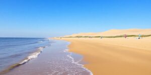 Entspannende Szenerie an der niederländischen Küste.