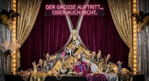 Bühne mit funkelndem Glamour und betontem Reißverschluss