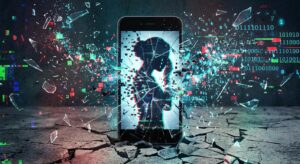 Symbolbild: Zerbrochener digitaler Schattenriss auf Smartphone, Bits wie Splitter